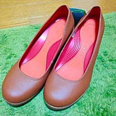 クロックス ウエッジソール パンプスのサムネイル