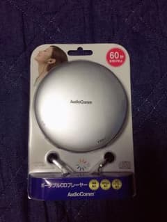 ポータブルCDプレーヤー ほぼ新品！！のサムネイル