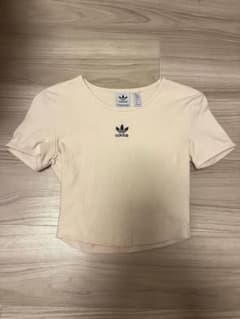 adidas オリジナルス リブ クロップド Tシャツ　アイボリーのサムネイル