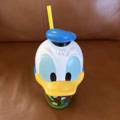 ドナルドタンブラーのサムネイル