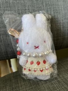ミッフィーMIIA【POPUP限定】miffyバースデーバッグ チャーム - メルカリ
