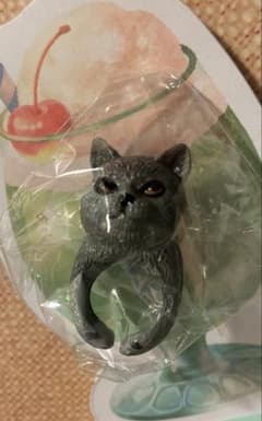 指先アニマルワールド　猫のリング ガチャ 未開封のサムネイル