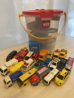 トミカ＆トミカバケツまとめ売りのサムネイル