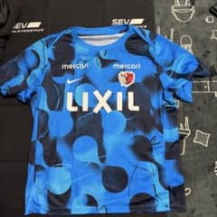 鹿島アントラーズ 2025Nike ユニフォーム プレマッチトップ 青 - メルカリ