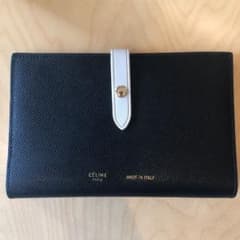正規品　CELlNE セリーヌ 財布のサムネイル
