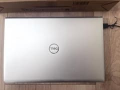 DELLノートパソコンのサムネイル