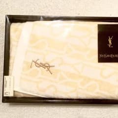 YVESSAINTLAURENT 新品スポーツタオルのサムネイル