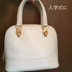 ウンガロ 牛革製 白ミニバッグのサムネイル