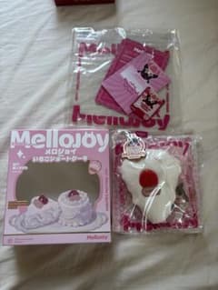 Mellojoy いちごショートケーキ スクイーズのサムネイル