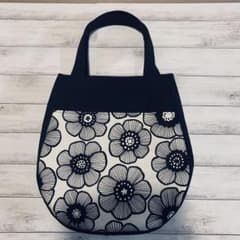 ラウンドトートバッグ ハンドメイド リバーシブル ドロップ型のサムネイル