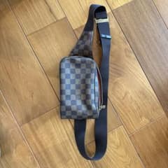 LOUIS VUITTON ダミエ ボディバッグのサムネイル