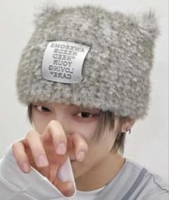 ラス1☆新品未使用‪☆ヨンジュン着用 ビーニー 猫耳 AWESOME NEEDS ラス1☆新品未使用‪☆ヨンジュン着用 ビーニー 猫耳 AWESOME NEEDS‬