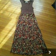 新品＊花柄 ロングワンピースのサムネイル