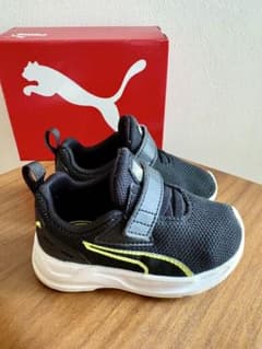 PUMA 【size 13】キッズスニーカー ブラック イエロー 13cmのサムネイル