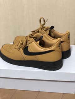 NIKE AIR FORCE 1のサムネイル