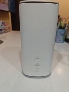 Speed Wi-Fi HOME 5G L13 本体のサムネイル