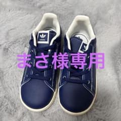 adidas ネイビー キッズシューズのサムネイル