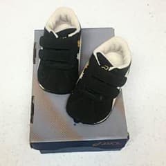 びゅと様、専用☆新品☆ asics 12cm ファーストシューズのサムネイル