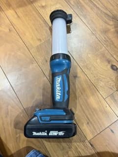 Makita ML80718V純正バッテリー付きのサムネイル