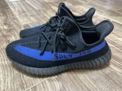 adidas yeezy boost 350 v2のサムネイル
