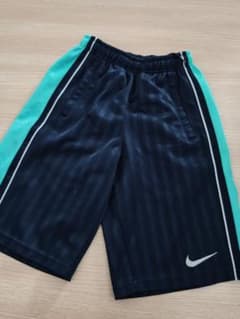 Nike ハーフパンツ 130 (XS) ネイビー/ターコイズのサムネイル