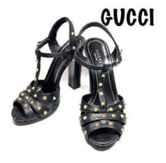ハイブランドGucciのストラップパンプスのサムネイル