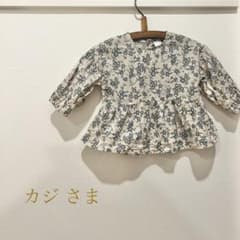 カジさま〉テータテート　花柄　ブラウスのサムネイル