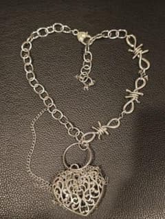ハンドメイド　アクセサリー　一点物　ネックレス　Y2Kのサムネイル
