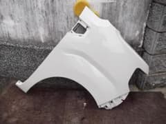 ダイハツ　ウェイク　トヨタ　ピクシスメガ　純正　フロントフェンダー　運転席側 ダイハツ ウェイク トヨタ ピクシスメガ 純正 フロントフェンダー 運転