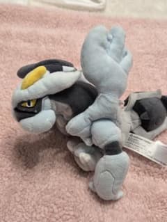 ポケモンセンター限定 ポケモンfit ブラックキュレムぬいぐるみ - メルカリ