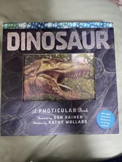 DINOSAUR Photicular Book 恐竜 絵本のサムネイル