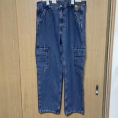 Levi's ルーズストレートカーゴ　新品未使用タグ付きのサムネイル