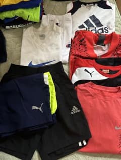 まとめ売り8点130~140サッカーウェアのサムネイル