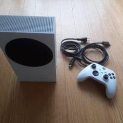 Xbox Series S (Fortnite, Rocket League,…のサムネイル