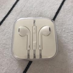 iPhone イヤホンのサムネイル