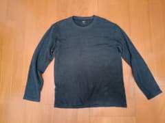 UNIQLO 長袖カットソー M 黒のサムネイル