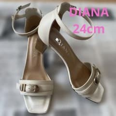 DIANA ダイアナ アンクルストラップ サンダル アイボリー 24cm - メルカリ