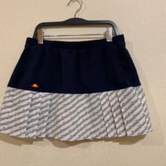 エレッセテニススコートMのサムネイル