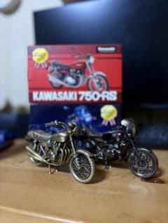 Kawasaki 750-RS & Yamaha RZ250 ミニレプリカのサムネイル