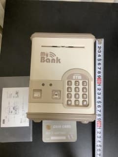 スリーコインズ　電子貯金箱　ATM型のサムネイル