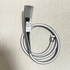 TOTO エアインシャワーヘッド　ホース　セット　 メッキ　未使用 TOTO エアインシャワーヘッド ホース セット メッキ 未使用 - メルカリ