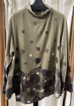 センソユニコ 慈雨☆綿混長袖カットソー☆40カーキ系ドット柄☆未使用