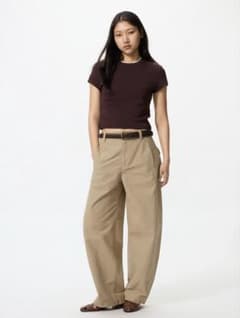 UNIQLO ジャージーバレルレッグパンツ XS ベージュのサムネイル
