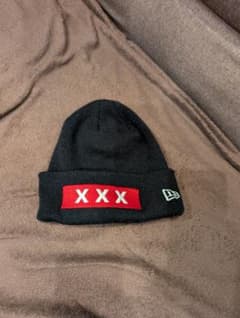 ゴッドセレクションNew Era ニット帽 黒色 XXX刺繍のサムネイル