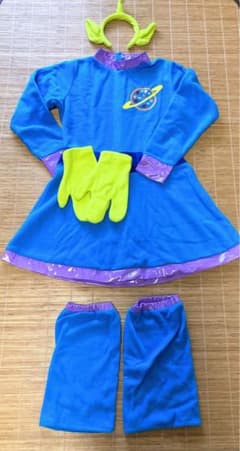 【Disney】グリーンメン ワンピース Mサイズ4点セットのサムネイル