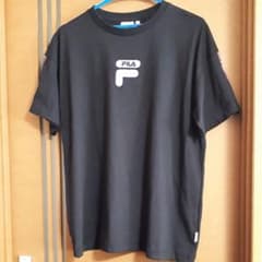 新品★タグつき　FILA　Tシャツのサムネイル