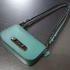 ☆UFO0419様専用☆COACH  スワッガー2wayショルダーのサムネイル