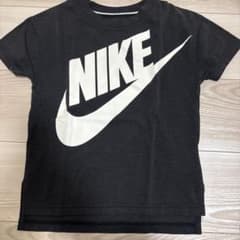 美品！NIKE ブラック Tシャツのサムネイル