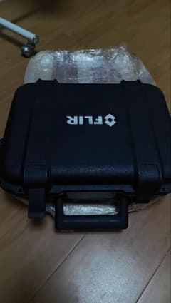FLIR E4 サーマルカメラ ハードケース付き FLIR E4 サーマルカメラ ハードケース付き - メルカリ