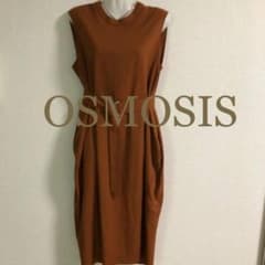 ゆきぺこ様専用　　OSMOSIS  コクーンシルエット ロングワンピースのサムネイル